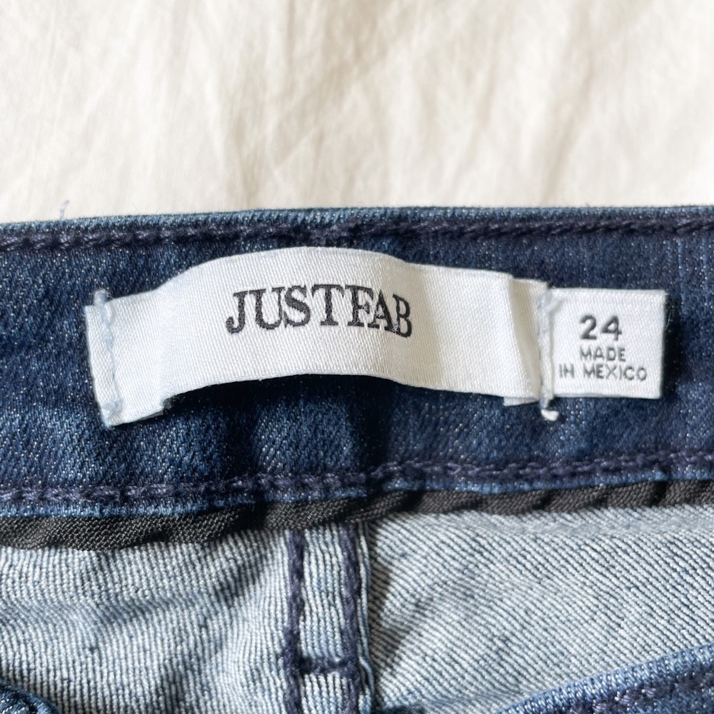 Jeans - Picture 5 of 9